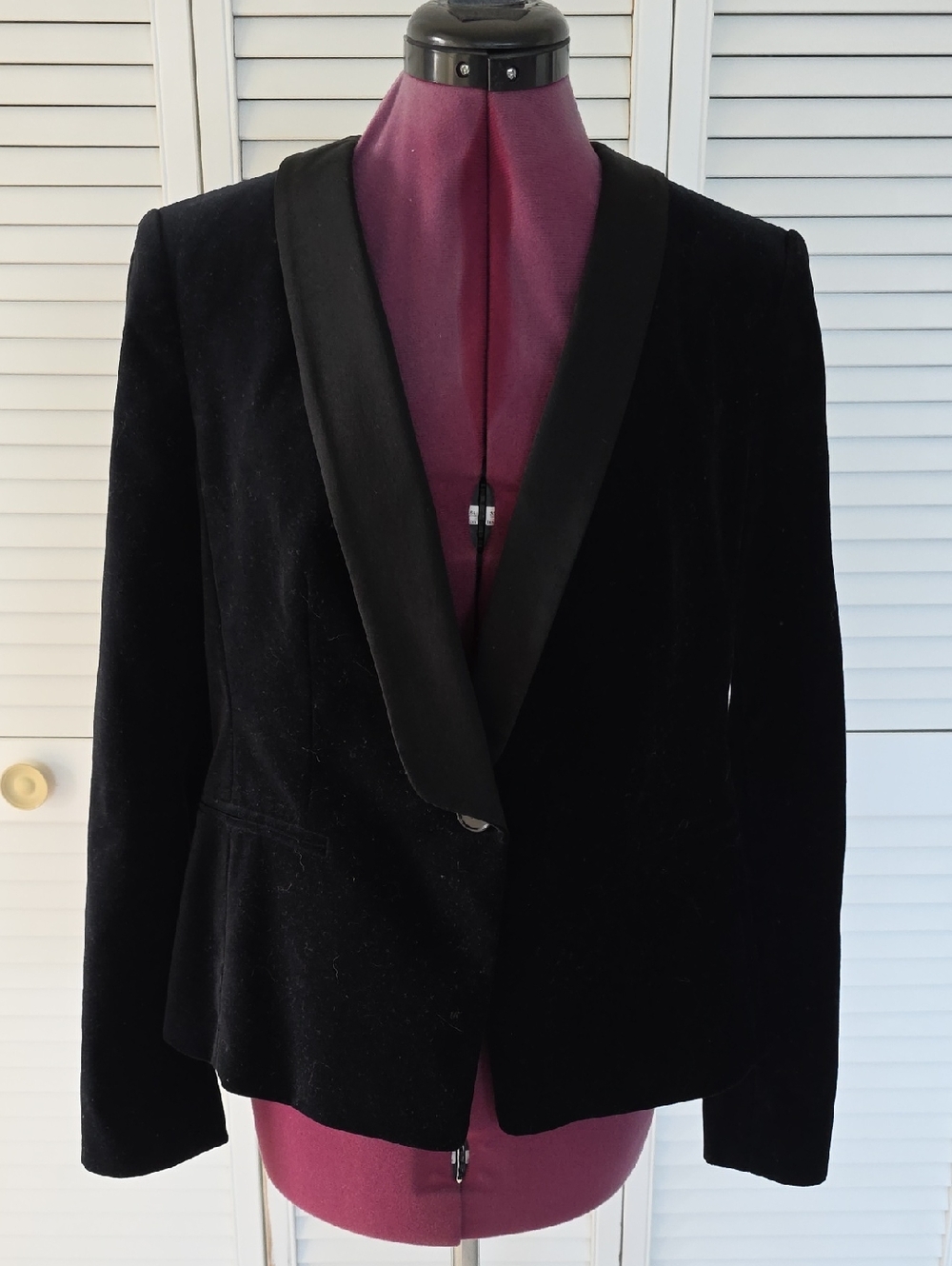 Ann Taylor Black Cotton Velvet Tuxedo Style Jacket With Shawl Collar Size 6
